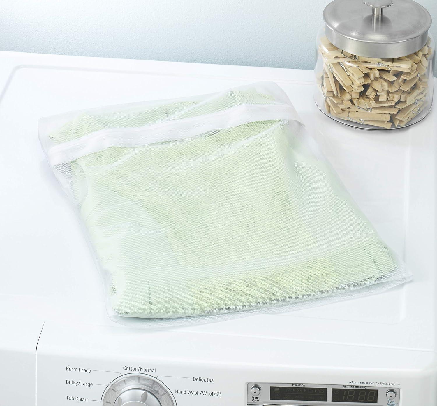 imageWhitmor Color Coded Zippered Mesh Wash Bags 3 Piece SetLarge